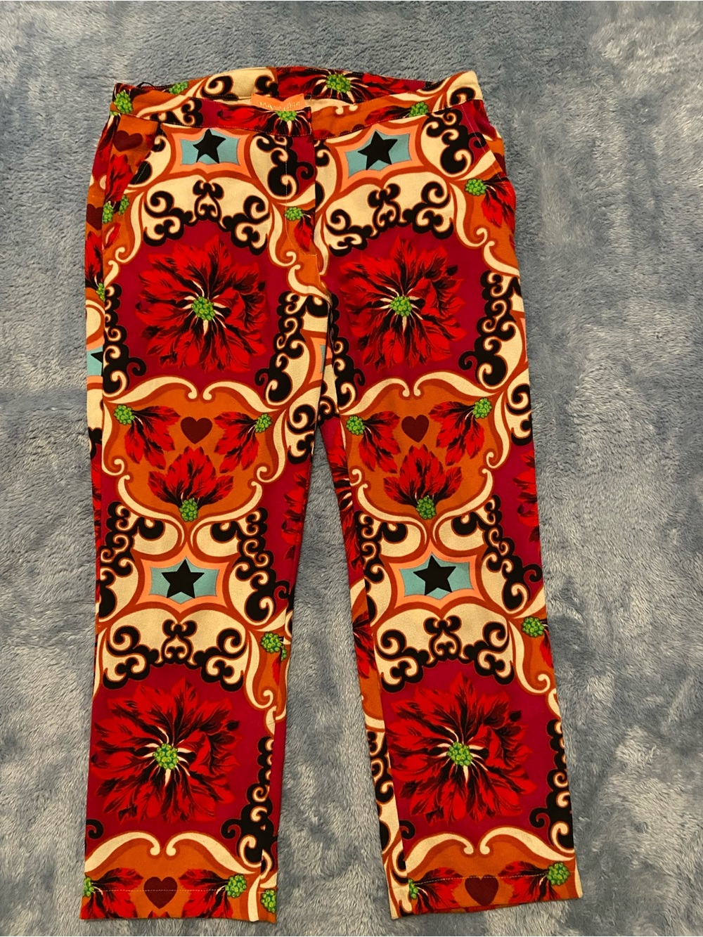 COOLEST PANTS EVER Manoush Bold Red Floral-Print Cropped Pants - Picture 2 of 8